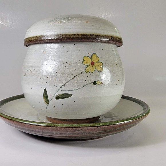 Single Serve Tea Brewer with Strainer Lid & Saucer Ceramic Flower Design - Picture 1 of 13